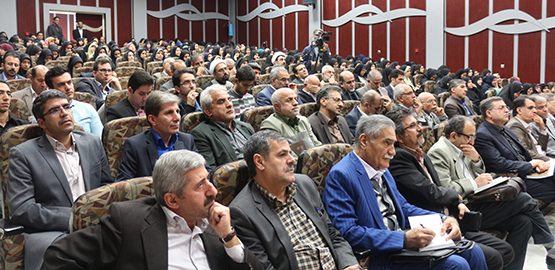 دکتر مهرمحمدی در نخستین همایش هویت معلمی:  معلم را نباید یک رخداد رفع تکلیفی بدانیمتاکید بر مدار یادگیری برای معلمیبقا در یادگیری برای معلمان کلید کار است 8