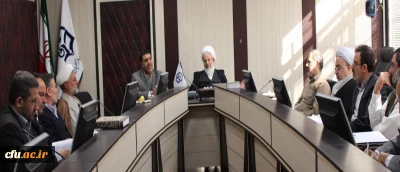 حضور آیت الله ناصری نماینده محترم ولی فقیه و امام جمعه یزد و دکتر محبی نیا، در هفتمین جلسه تبیین 35 واحد درسی معارف دینی و تربیت اسلامی

امیدواریم دانشگاه فرهنگیان در تربیت و رسیدن دانشجو معلمان به قرب الهی، نقش و رسالت خود را به خوبی ایفا نماید.