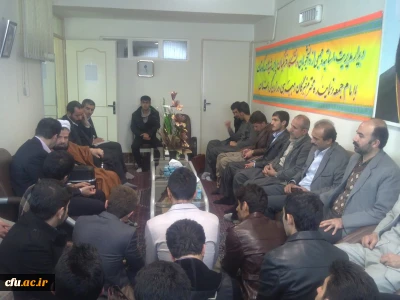 امام جمعه و نماینده مردم کردستان درمجلس خبرگان رهبری، در دیدار با مسؤولان و دانشجویان پردیس شهید مدرس کردستان:

تربیت بر اساس آموزه های دینی، نتایج مطلوبی  به همراه خواهد داشت.