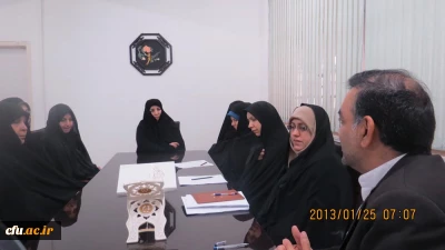 حضور مدیر آموزش در جلسه مسؤولان و مدرسان پردیس شهید بنت الهدی صدر گیلان