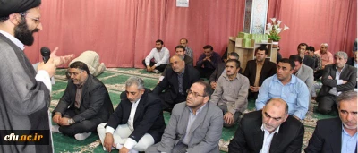 حجت الاسلام و المسلمین دادگر، در مراسم معنوی وداع با ماه شعبان و استقبال از ماه مبارک رمضان و آیین غباروبی نمازخانه ی سازمان مرکزی دانشگاه فرهنگیان،

حرکت نمادین غبار روبی و عطرآگین شدن نمازخانه ها در دانشگاه فرهنگیان، فرهنگ سازی جهت آمادگی دل ها برای زدودن هر گونه غبار و زنگار، پیش از ورود به ماه مبارک رمضان