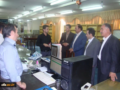 بازدید دکتر رنجبرزاده، معاون توسعه مدیریت و منابع،

از روند مصاحبه داوطلبان ورود به دانشگاه فرهنگیان در پردیس شهید مدرس کردستان