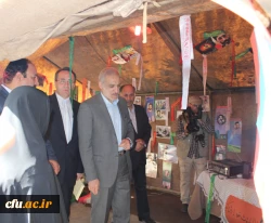 بازدیددکتر توفیقی از نمایشگاه دفاع مقدس