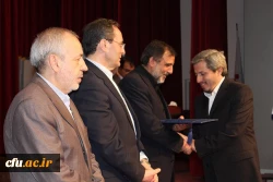 تقدیر از عوامل نمایشگاه قرآن