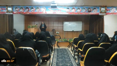 با برگزاری مجمع عمومی در پردیس بنت الهدی صدر گیلان:

اعضای اصلی و علی البدل انجمن علمی دانشجویی گروه علوم تریتیی با گرایش پیش دبستانی و دبستانی انتخاب شدند.