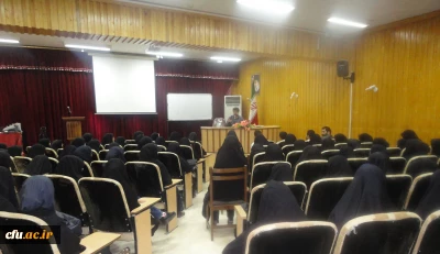 مسؤول دبیرخانه بینش مطهر دانشگاه امام صادق(ع)، خطاب به دانشجو معلمان دانشگاه فرهنگیان تأکید کرد:

شما دانشجو معلمان سرداران جبهه جنگ نرم  و پاسداران سرزمین اندیشه دانش آموزان  هستید