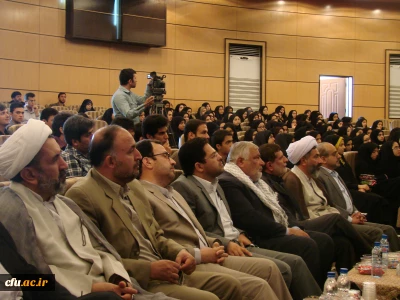 مدیر کل آموزش و پرورش استان سمنان در  همایش سبک زندگی در پردیس شهید رجایی:

برای شناخت سبک زندگی، باید زندگی رزمندگان در 8 سال دفاع مقدس را مرور و پیاده سازی کنیم.