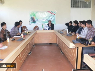 به مناسبت هفته بسیج برگزار شد:

جلسه مشترک مسؤولان پردیس شهیدان پاک نژاد یزد و شورای بسیج دانشجویی