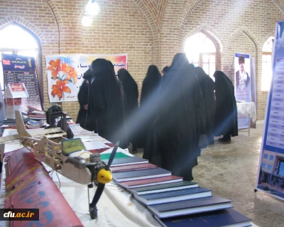 با هدف ایجاد انگیزه در جهت پرورش خلاقیت و نوآوری:

دانشجو معلمان پردیس فاطمه الزهرا(س) تبریز از نمایشگاه اشتغال و توسعه کارآفرینی بازدید کردند