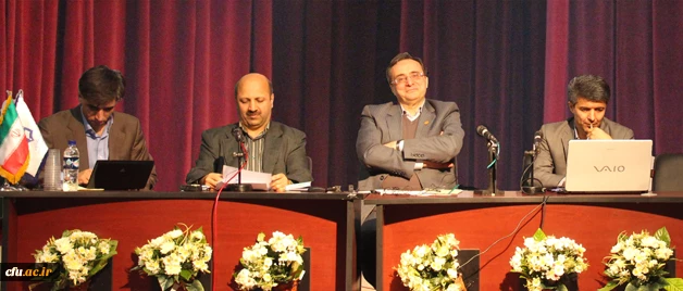 همایش هفته ی پژوهش، عصر، روز یکشنبه، با نشست های تخصصی ادامه یافت:

بررسی مدل توسعه حرفه ای معلمان، طرح های عملی توسعه دانشگاه و بازآموزی معلمان 2