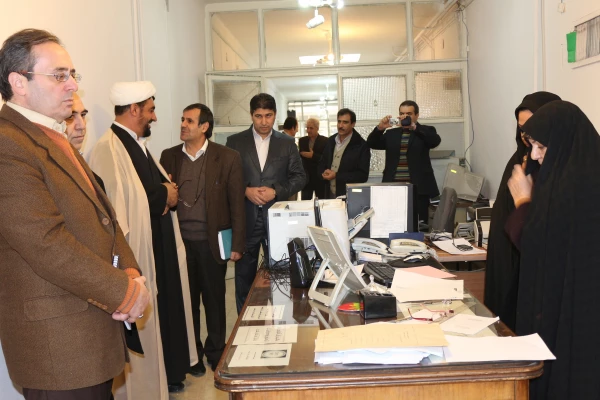 بازدید از قسمت های مختلف مرکز