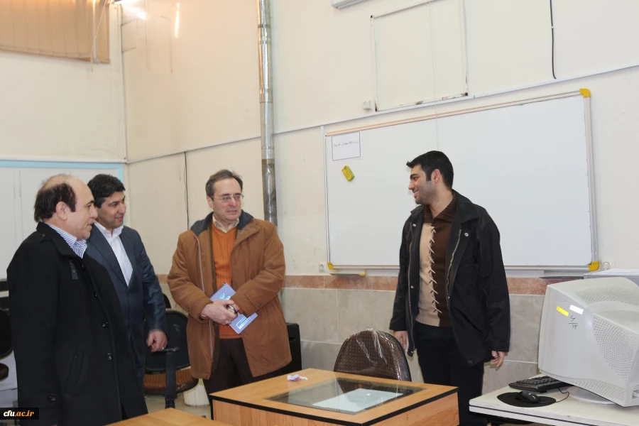 بازدید از قسمت های مختلف مرکز