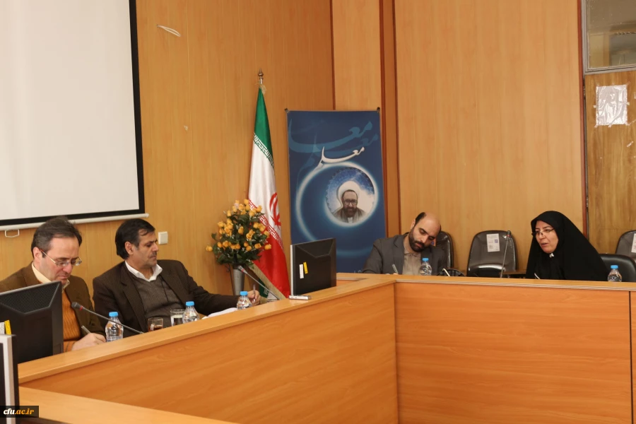 جلسه پرسش و پاسخ با مدرسان و کارکنان مرکز