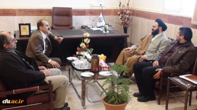 حجت الاسلام و المسلمین دادگر، در دیدار صمیمانه با مسؤولان و کارکنان پردیس شهید ایزد پناه یاسوج:

مأموریت اصلی دانشگاه فرهنگیان، تربیت دانشجو معلمان بر اساس فرهنگ دینی، اسلامی، مسلط به علوم روز و طراز جمهوری اسلامی است