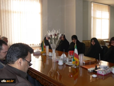 در رأستای تعامل سازنده و همکاری های بیشتر علمی و فرهنگی:

نشست صمیمی سرپرستان، معاونان و اعضای هیأت علمی پردیس های یزد، با رییس و معاونان دانشگاه یزد برگزار شد