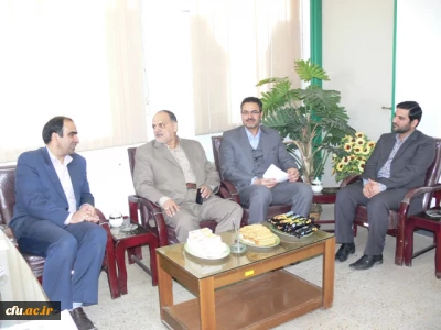 مدیر کل سابق آموزش و پرورش استان یزد در دیدار سرپرست پردیس شهیدان پاکنژاد:

امیدواریم در آینده ی نزدیک با ورود دانشجو معلمان دانشگاه فرهنگیان به بدنه ی آموزش و پرورش، شاهد تحول بنیادین در عرصه معلمی باشیم .