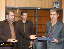 از سوی دکتر حسینی، معاون دانشجویی دانشگاه فرهنگیان

علی فرهادیان، به عنوان معاون مدیر کل راهنمایی و مشاوره سازمان مرکزی این دانشگاه، منصوب شد 3