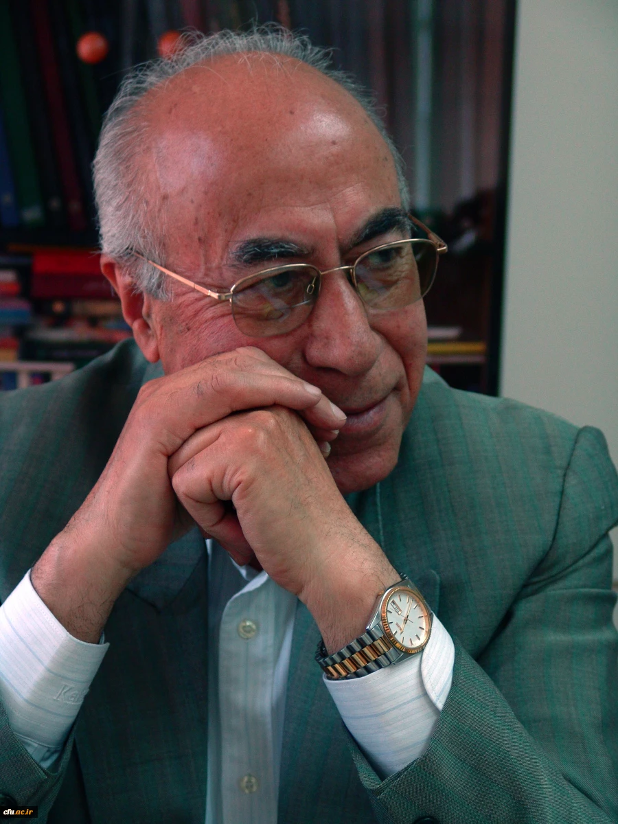 زندگی نامه دکتر شعاری نژاد