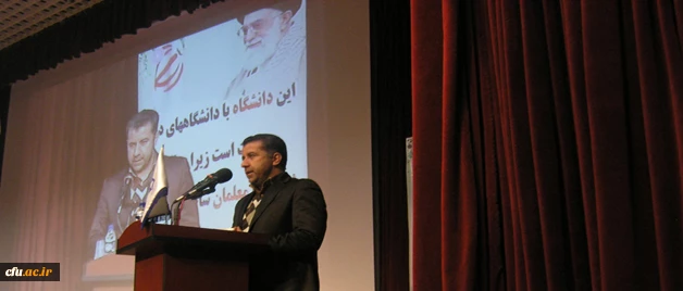 دکتر حسینی، معاون دانشجویی دانشگاه فرهنگیان، در آیین استقبال از دانشجو معلمان پردیس نسیبه:

تاریخ نشان داده که معلمان خوب، انسان های بزرگ تربیت کرده اند 2