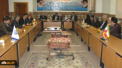 با حضور دکتر تاجیک اسمعیلی:

جلسه خیرین دانشگاه ساز کاشان، برگزار شد