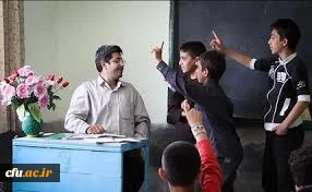 مقام معظم رهبری:   « دست توانای معلم است که چشم انداز آینده ما را ترسیم می کند.»