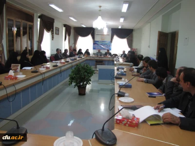 به میزبانی مرکز آموزش عالی زینب کبری کازرون:

اولین جلسه ی سرپرستان، معاونان و همچنین کارشناسان فرهنگی پردیس ها و مراکز آموزش عالی منطقه چهار دانشگاه فرهنگیان برگزار شد