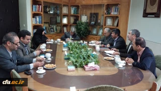 به منظور تبادل نظر و استفاده از ظرفیت اداره کل نوسازی استان:

 جلسه سرپرستان پردیس ها و مراکز آموزش عالی استان با مدیر کل نوسازی مدارس اصفهان برگزار شد