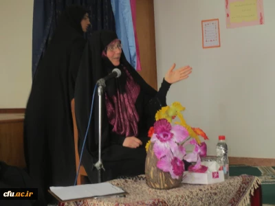 با حضور بانوی تازه مسلمان آلمانی:

مراسم گرامیداشت میلاد حضرت زهرا(س) و هفته زن در پردیس صدیقه طاهره(س) مازندران برگزار شد