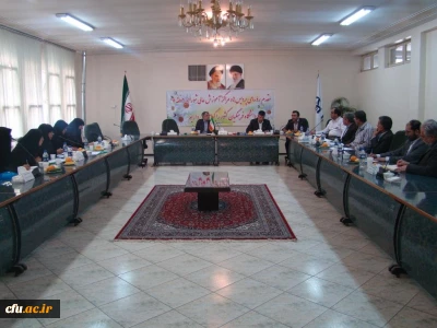 به میزبانی پردیس شهید باهنر اصفهان:

اولین جلسه ی شورای منطقه هفت کشوری برگزار شد