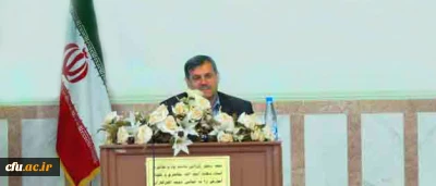 دکتر ساکی در مراسم بزرگداشت هفته معلم در پردیس آیت الله طالقانی قم، خبر داد:

معماری کلان برنامه های درسی برای ایجاد تحول با کمک 16 کارگروه برنامه ریزی درسی و آموزشی