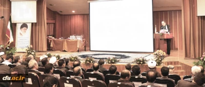 دکتر مهر محمدی در آیین ملی بزرگداشت هفته آموزش و مقام معلم در پردیس فردوسی کرج:

ویراست نخستین برنامه درسی ملی تربیت معلم در جمهوری اسلامی ایران