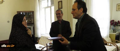 با حضور دکتر مهر محمدی در همدان؛

دیدار با خانواده ی دانشجو معلم شهید حمیدرضا رضوانیان