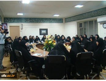 با حضور مشاوران معاونت اجرایی ریاست جمهوری، برگزار شد:

جلسه ی هم اندیشی اساتید خواهر دانشگاه های استان لرستان در پردیس آیت الله کمالوند