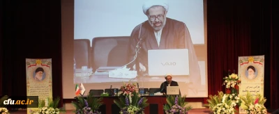 معاون فرهنگی و اجتماعی دانشگاه فرهنگیان در اجلاس سراسری سرپرستان پردیس و مراکز آموزش عالی به تبیین فرآیند تربیت معلم، به عنوان اصلی ترین رسالت دانشگاه فرهنگیان پرداخت:

معلم، فردی رشد یافته و هادی دیگران است