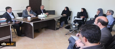 دکتر مهر محمدی در بازدید از معاونت پژوهشی:

 پرداختن به امر پژوهش، در حوزه ی آموزش مهم ترین رسالت معاونت پژوهشی دانشگاه است