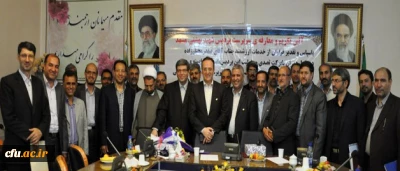 دکتر مهر محمدی در آیین معارفه ی سرپرست پردیس شهید بهشتی مشهد:

ایجاد فرصت های آزاد اندیشی دانشجو معلمان، از مطالبات جدی دانشگاه فرهنگیان است