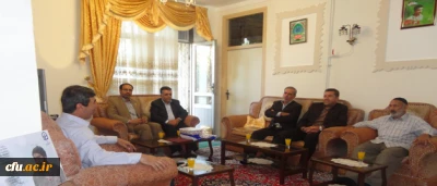 با حضور مسؤولان دانشگاه فرهنگیان در ارومیه انجام شد:

تقدیر از والدین دانشجو معلم شهید کریم حسن پور