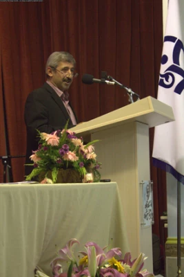 دکتر کیانی، در دومین روز از اجلاس سراسری سرپرستان پردیس ها و مراکز آموزش عالی دانشگاه فرهنگیان، تاکید کرد:

توجه بیشتر به امر پژوهش در بین دانشجو معلمان، مشارکت آنان در مسایل مدیریتی پردیس ها و برون سپاری برخی مسائل رفاهی 3