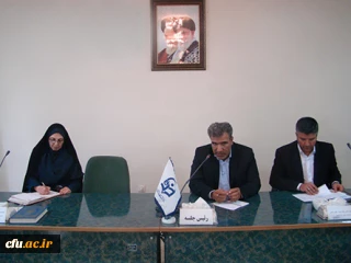 با حضور نماینده ی معاونت آموزشی وتحصیلات تکمیلی دانشگاه فرهنگیان برگزار شد:

جلسه ی رؤسای کارگروه های درس کارورزی استان اصفهان