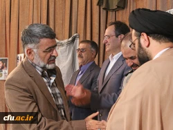 به پاس هشت سال ایثارگری و زنده نگه داشتن نام و یاد شهدا: 

آیین بزرگداشت هفته ِ دفاع مقدس، در سازمان مرکزی دانشگاه فرهنگیان برگزار شد 3