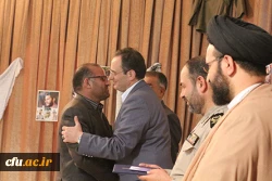 به پاس هشت سال ایثارگری و زنده نگه داشتن نام و یاد شهدا: 

آیین بزرگداشت هفته ِ دفاع مقدس، در سازمان مرکزی دانشگاه فرهنگیان برگزار شد 4