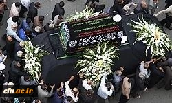 پیکر مرحوم دکتر قاسم اکبری استاد تربیت معلم

 با حضور اصحاب علم و دانش و فرهنگیان تشییع شد