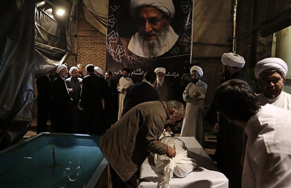 مراسم غسل و تکفین