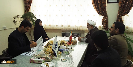 در راستای تاکیدات دکتر مهر محمدی و پیگیری مصوبات حضور وی، در استان قم صورت گرفت:

بازدید مدیر کل تربیت بدنی دانشگاه از پردیس ها و مراکز آموزش عالی این استان 2