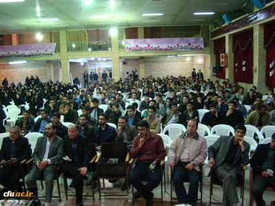 حجه الاسلام والمسلمین احمد سالک، نماینده مردم اصفهان درمجلس شورای اسلامی در همایش بزرگداشت هفته بسیج:

جایگاه دانشجو معلمان دردانشگاه فرهنگیان، جایگاه بلند پیغمبری است