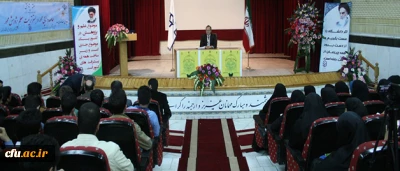 نشست صمیمی سرپرست دانشگاه فرهنگیان با دانشجومعلمان پردیس های بوشهر