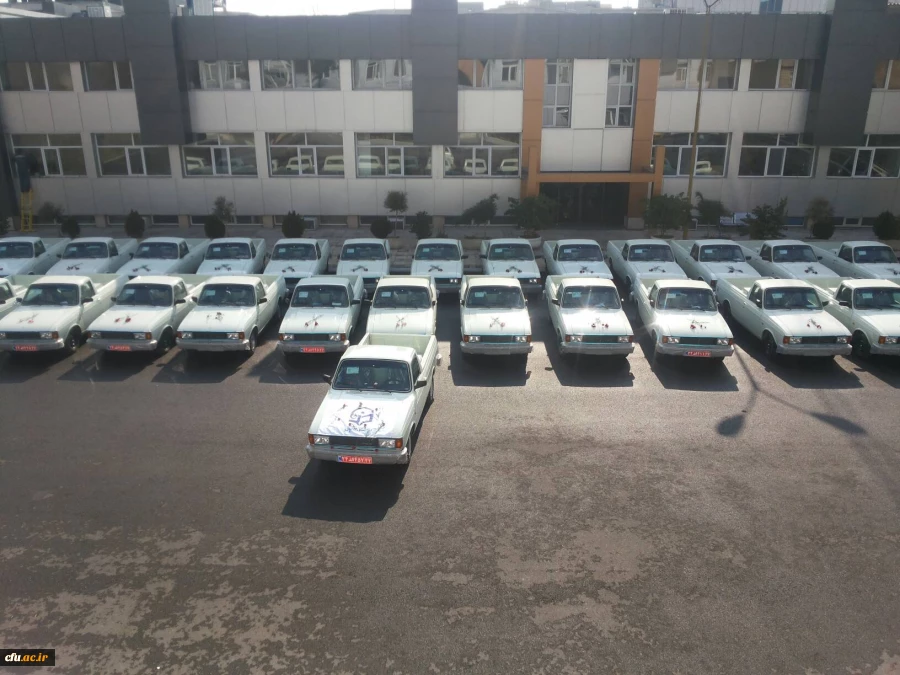 مدیرکل پشتیبانی و رفاه خبر داد : 


آغاز واگذاری خودروهای مورد نیاز پردیس ها و مراکز آموزش عالی
 2