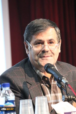 دکتر ساکی در 