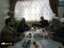 در آینده نزدیک پژوهشکده تعلیم و تربیت اسلامی با حضور دکتر مهرمحمدی سرپرست دانشگاه فرهنگیان در قم افتتاح می شود.
 2