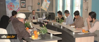 با حضور سرپرست دانشگاه فرهنگیان در اصفهان انجام شد:

برگزاری نشست خبری، بازدید از نمایشگاه آثار هنری و دیدار با خانواده معلم شهید بهروز صابری